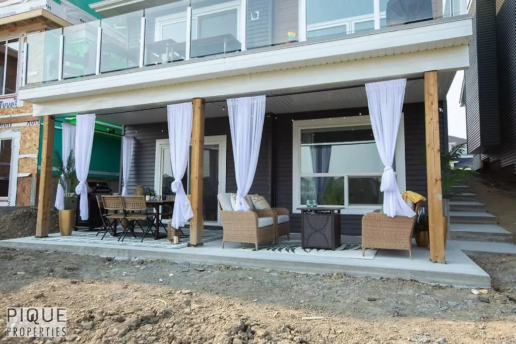 Brand New Pond Paradise - Firetable - King Bed - Ac - Bbq Edmonton Canada